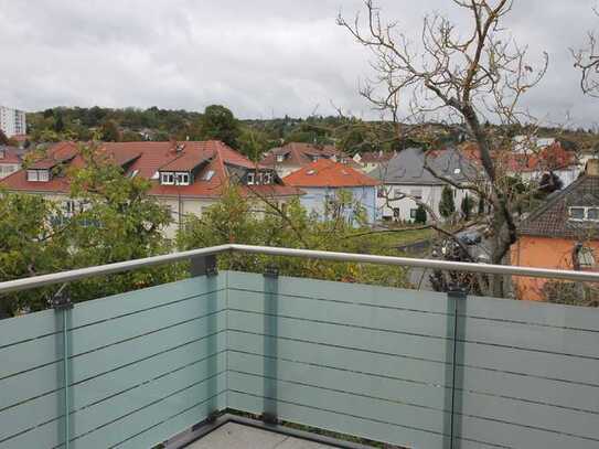 Modernes Wohnen für Senioren ab 60! Schöne 2 ZKBB mit Weitblick, Carport