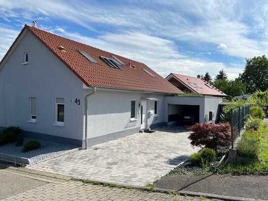 neuwertiges Einfamilienhaus/Bungalow provisionsfrei