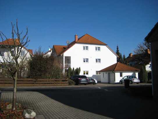 Schöne 2 Zimmer-Dachgeschosswohnung in beliebter Lage!