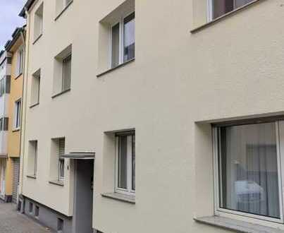 3 Zimmer Wohnung Alt-Homberg frisch renoviert + Balkon
