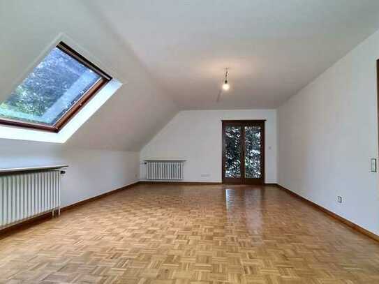 Ruhig gelegene 3-Zimmer Wohnung mit Balkon und ausgebautem Dachgeschoss in Gohr