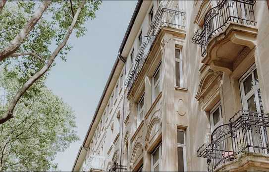 Kernsanierter, denkmalgeschützter Altbau in Mannheimer Oststadt mit Dachterrasse