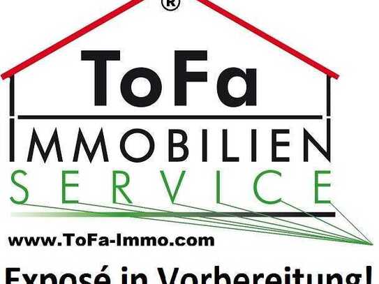 ToFa: Abrissgrundstück im Mischgebiet... derzeit bebaut mit einem EFH mit Pool und Doppel-Carport