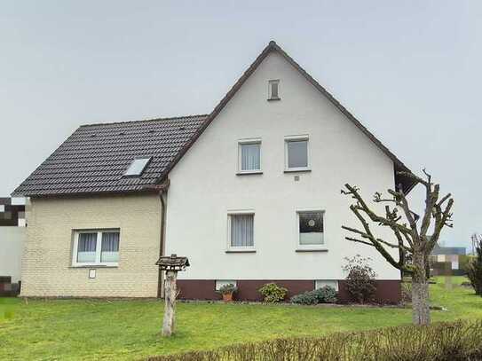 Gepflegtes Ein-/Zweifamilienhaus in Bevern