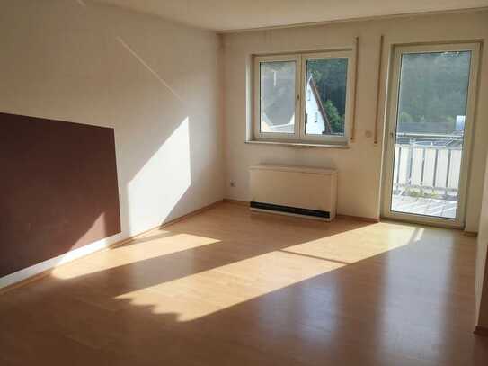 Schöne 3-Zimmerwohnung mit Balkon in Höchstadt-Süd