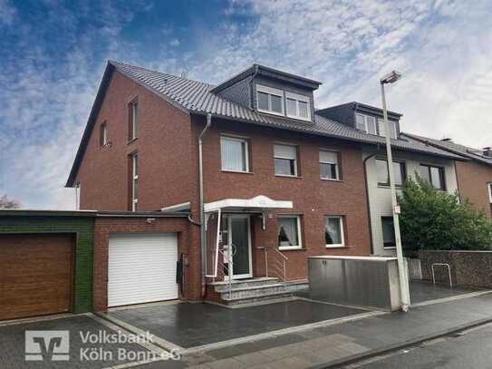 Bonn-Auerberg: Großzügiges Einfamilienhaus mit diversen Nutzungsmöglichkeiten und Doppelgarage
