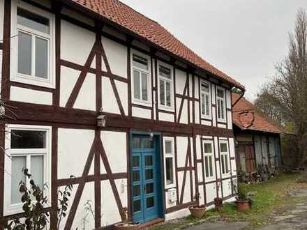 Wohnhaus mit vielfältiger Nutzung in Alleinlage