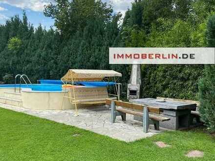 IMMOBERLIN.DE - Zauberhafte Aussichten! Massiver Bungalow auf Wassergrundstück