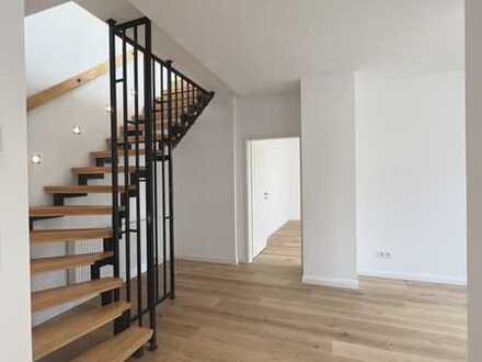 Rarität- eine kernsanierte Maisonette- Wohnung im östlichen Ringgebiet!