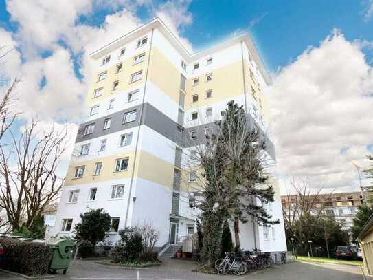 Blick ins Grüne: Gemütliche 2-Zimmer-Wohnung mit Loggia und Taunusblick in guter Lage von Rödelheim