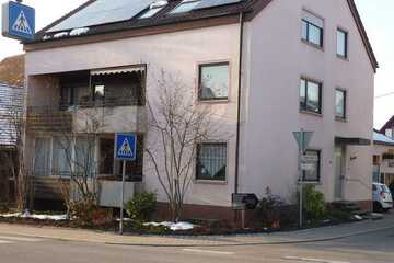 3,5-Zimmer mit Balkon und Außenstellplatz in Lienzingen