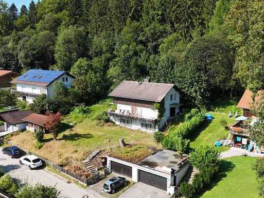 Grundstück mit Einfamilienhaus und unverbaubarem Weitblick