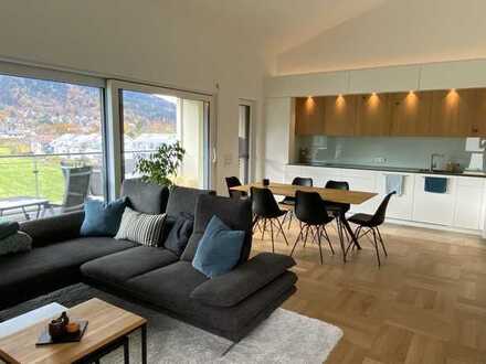Luxuriöse 3-Zimmer-Wohnung in FR-Ebnet mit traumhaftem Ausblick