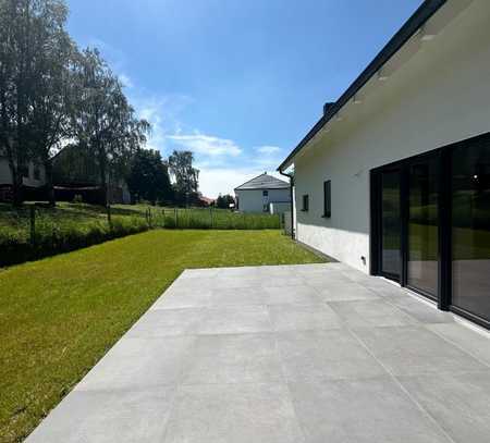 VB Neubau Einfamilienhaus mit großer Dachterrasse und Garten in Grebenhain zu verkaufen.