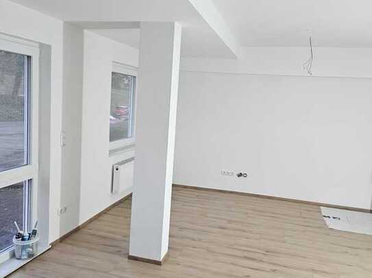 Neue 1-Zimmer-Wohnung mit großem Bad - Am Tannenwäldchen