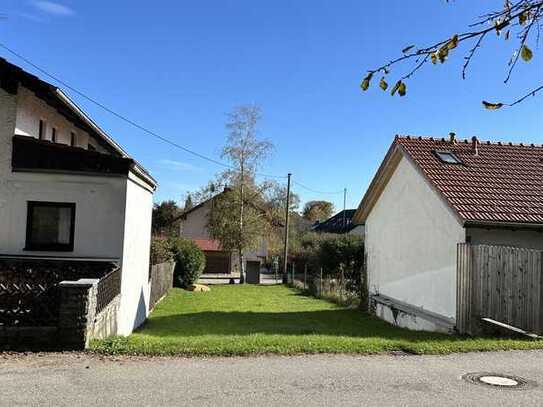 Tutzing, Baugrund ohne Altbestand für eine Doppelhaushälfte mit Garage