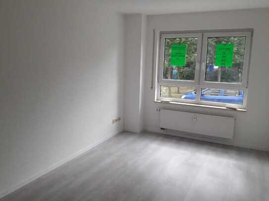 SUPER WOHNUNG / SONNENBALKON / PKW-STELLPLATZ