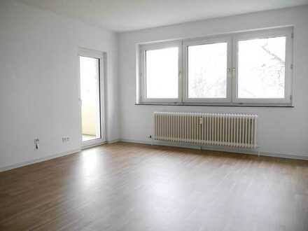 ﻿Schöne 3-Zimmer-Wohnung mit Balkon in Hanau-Großauheim zu vermieten