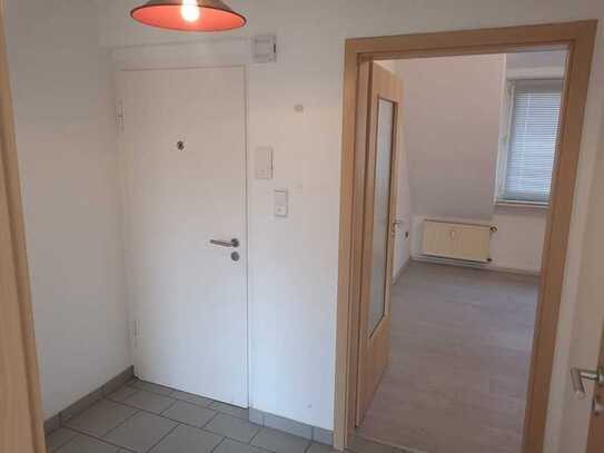 Freundliche 2,5-Zimmer-Wohnung in Oberhausen Buschhausen