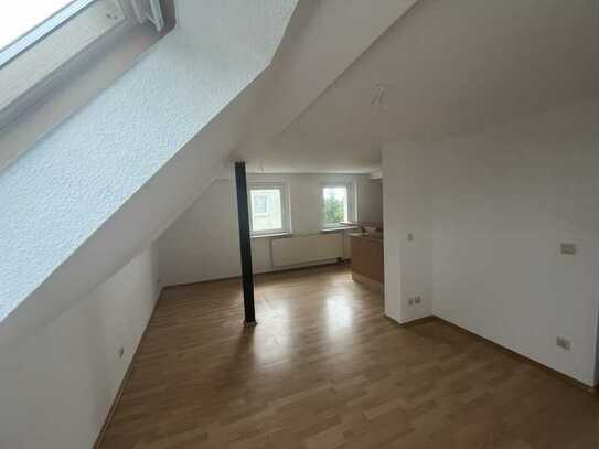 Singles und Paare aufgepasst! 2-Raumwohnung mit EBK nahe dem Runstädter See - PH 10 / WE 44