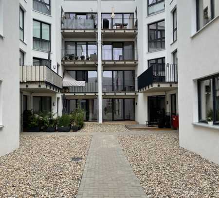 Großzügige 1 Zimmer Wohnung mit Loftfeeling, EBK, Balkon