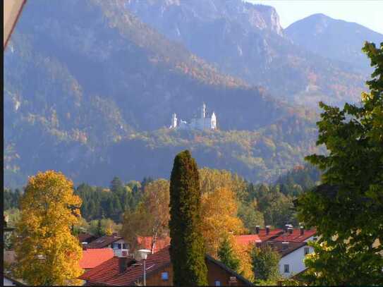 Noble 3-Zimmer-Wohnung mit Balkon und EBK in Füssen mit Schlosssicht