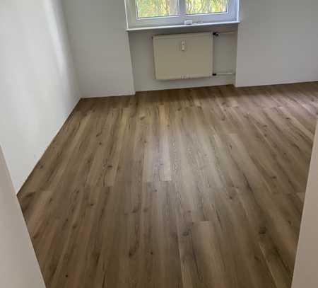 Erstbezug nach Sanierung: attraktive 5-Zimmer-Wohnung mit Balkon in Fulda