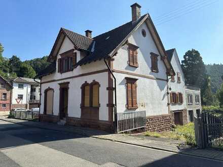 Ehemalige Gaststätte mit Wohnhaus in zentraler Lage Elmstein direkt am Bach