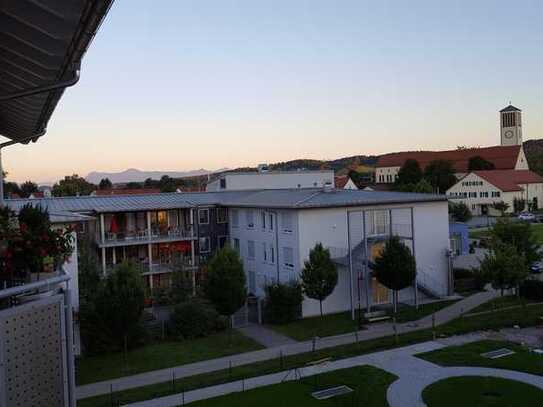 Attraktive, helle 2-Zimmer-Wohnung mit Bergblick und großem Balkon