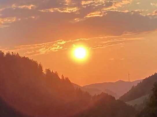 Anwesen in sonniger Aussichtslage mit Photovoltaik und Solarenergie