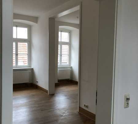 Geräumige 1-Zimmer-Wohnung mit gehobener Innenausstattung zur Miete in Tann (Rhön)