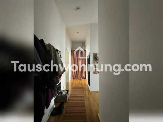 Tauschwohnung: Biete 2 Zi Altbau im P'berg und suche mind. 85qm auf 3-4 Zi.