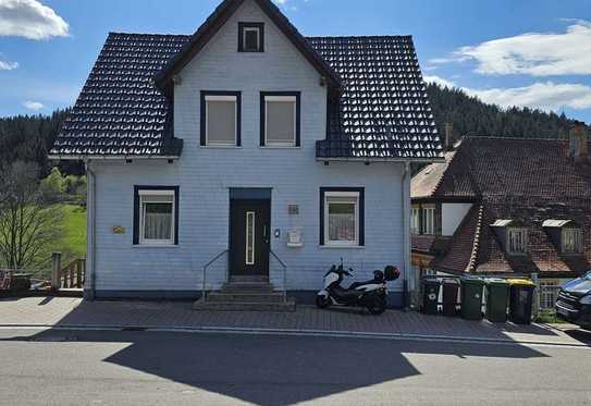 1FWH mit Einliegerwohnung - 2 Stellplätzen - Garage - Werkstatt