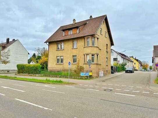 Mehrfamilienhaus mit großem Grundstück in zentraler Lage: Kernsanierung oder Abriss