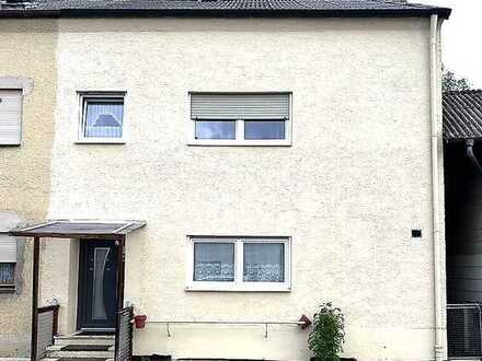 Doppelhaushälfte mit Terrasse, Balkon und ausbaufähigem Dach - 84140 Gangkofen