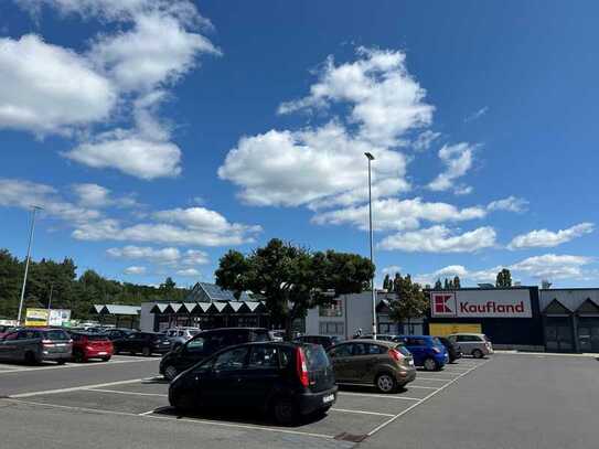 PROVISIONSFREI - Gewerbefläche *ca. 81 qm* im Kaufland Hoyerswerda zu vermieten