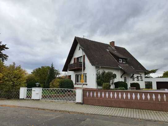 Ab 01.6.25 ohne Mieter verfügbar - Freitst. Einfamilienhaus will in neuem Glanz... "Ober-Roden"