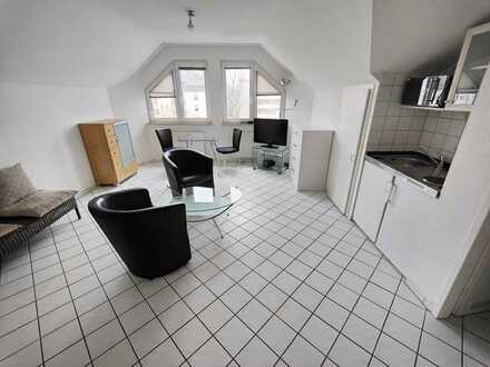 ***Möbliertes Single Apartment - Mitten in Frankfurt/M***