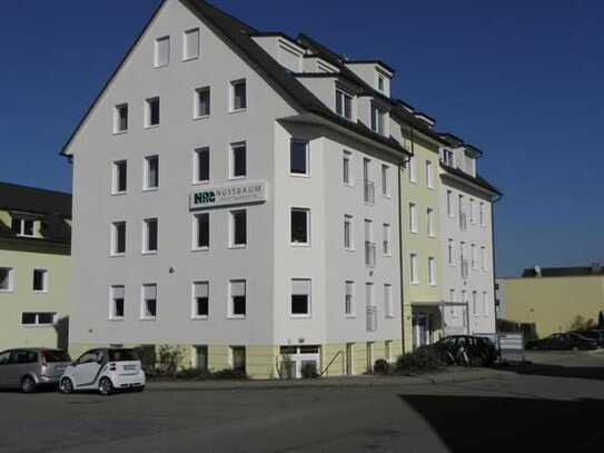 Büroräume im Gewerbegebiet Bohnau über den Dächern von Kirchheim