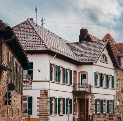 HERRSCHAFTLICHES UND FLEXIBLES WOHNHAUS AN DER SÜDLICHEN WEINSTRAßE