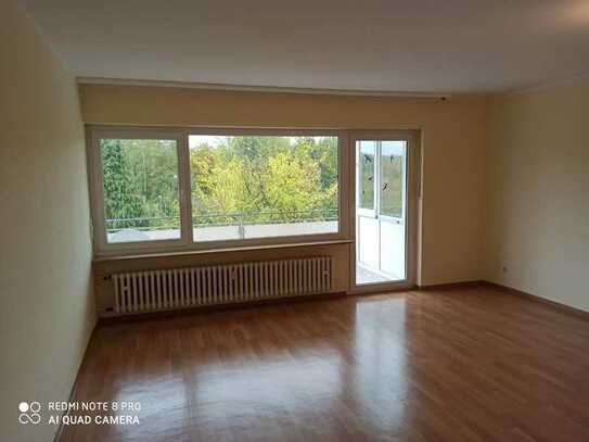 Gepflegte 2-Raum-Wohnung mit Balkon und Einbauküche in Bad Kissingen