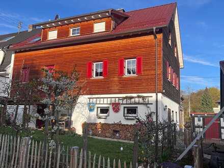 Charmantes, großzügiges und top gepflegtes Einfamilienhaus.