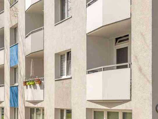 Familien aufgepasst: Große 3-Zimmerwohnung im 1.OG mit Balkon!