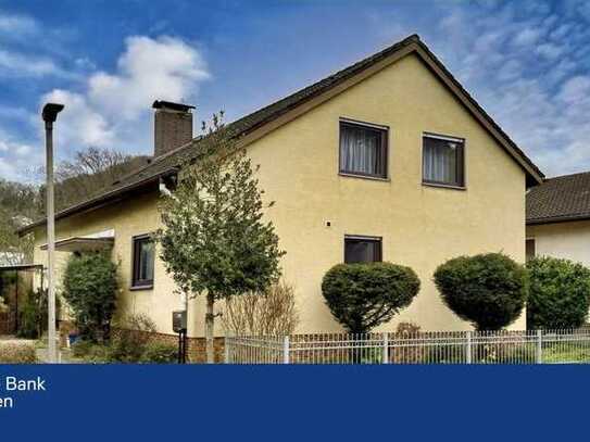 Charmantes Zweifamilienhaus in Weinheim-Sulzbach mit Kamin und Ausblick