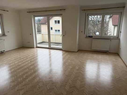 Geschmackvolle 3-Zimmer-Wohnung mit Balkon und EBK in Bad Kissingen