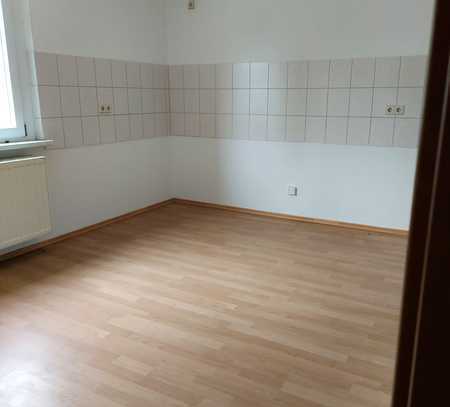 Helle 2-Zimmer Wohnung in Bitterfeld