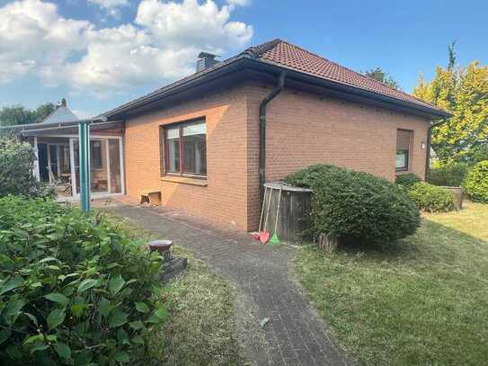 Gemütlicher Bungalow mit Einbauküche,Keller,ausgebautem Dachgeschoss uvm. in Esbeck