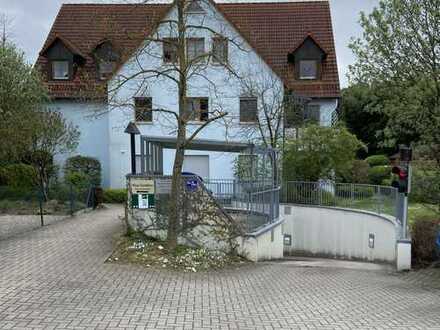 Charamante, ruhig gelegene 2-Zimmer-Wohnung mit Einbauküche in Nürnberg/Boxdorf