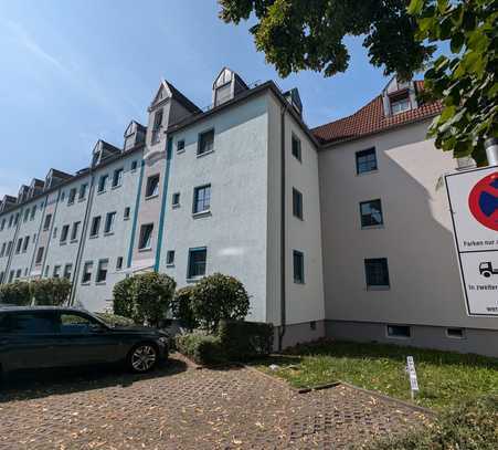 freie & ansprechende 4 Zimmer Wohnung I Balkon I Keller I