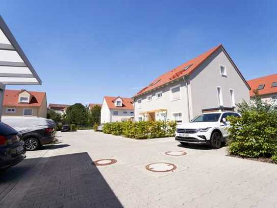 Der Sommer kommt: 15.000 € Küchengutschein! Doppelhaus in idyllischer Lage mit Terrasse & Garten